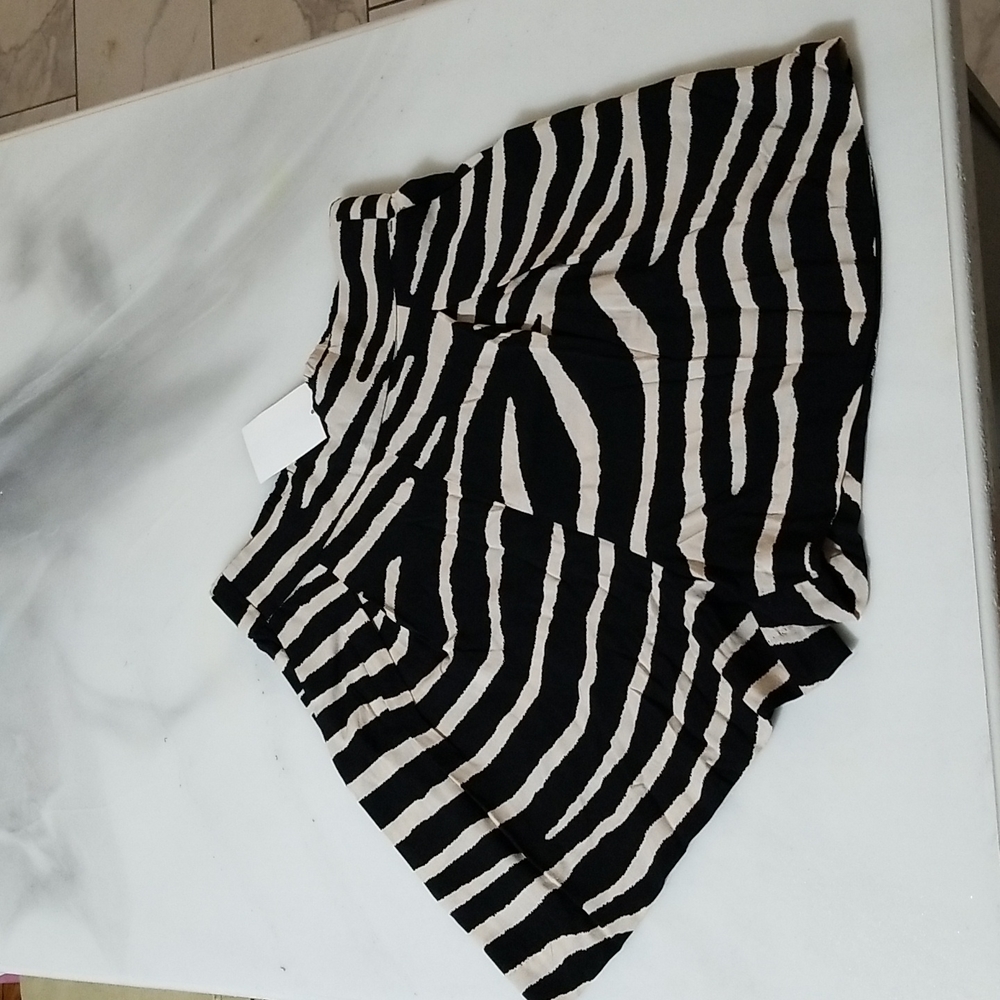 H&M Shorts Size 4
